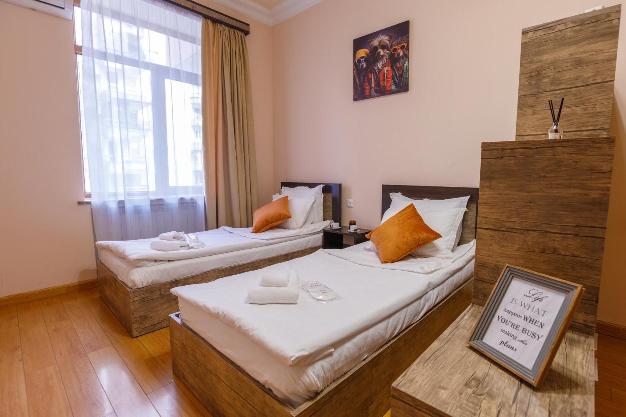 Stay Inn Apartments At Yekmalyan Street Erywań Zewnętrze zdjęcie